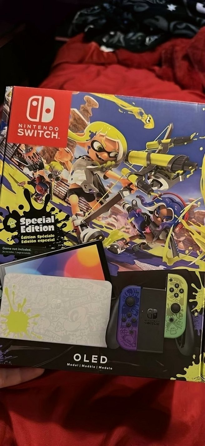 Nintendo Switch OLED Splatoon 3 Bundle Used image 3