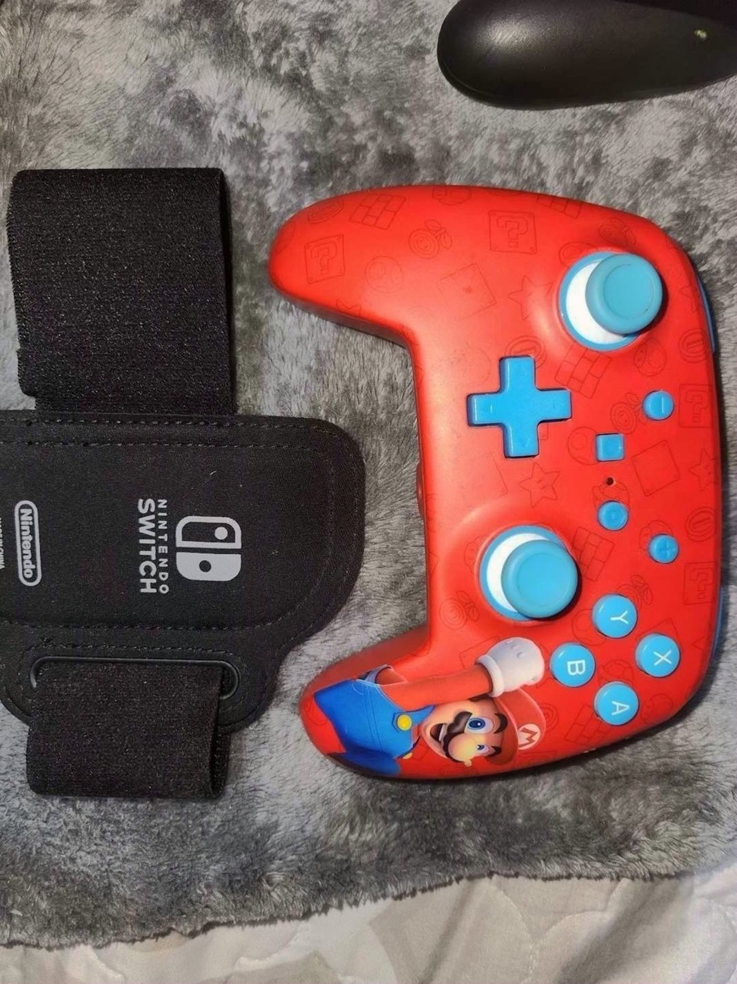 Nintendo Switch OLED Bundle 8R87 - Used image 2
