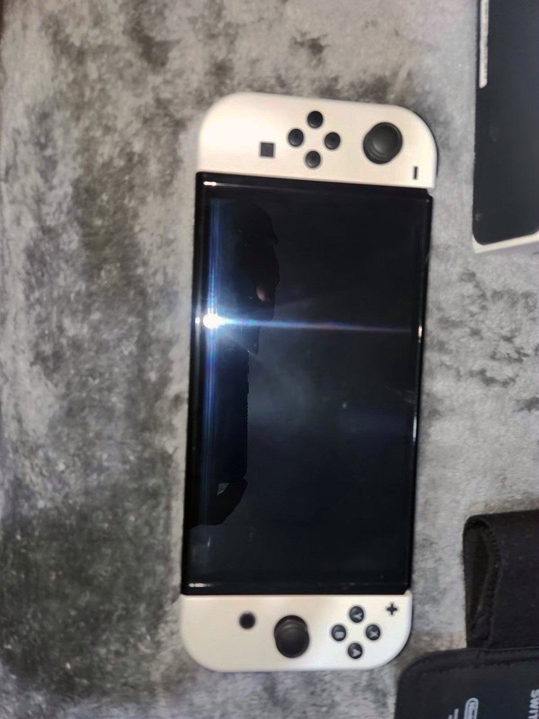 Nintendo Switch OLED Bundle 8R87 - Used image 3