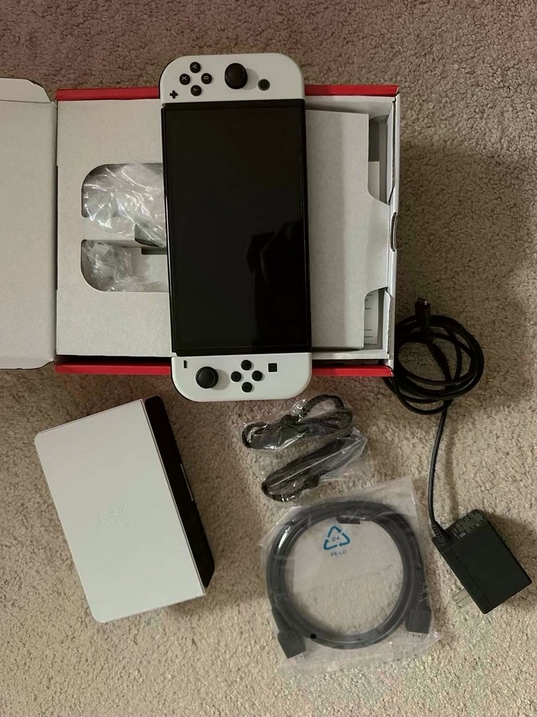 Nintendo Switch OLED 8D58 Used - Unlocked image 4