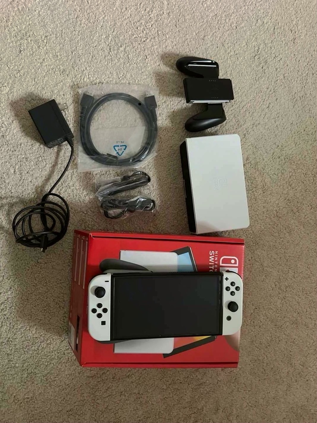 Nintendo Switch OLED 8D58 Used - Unlocked image 5