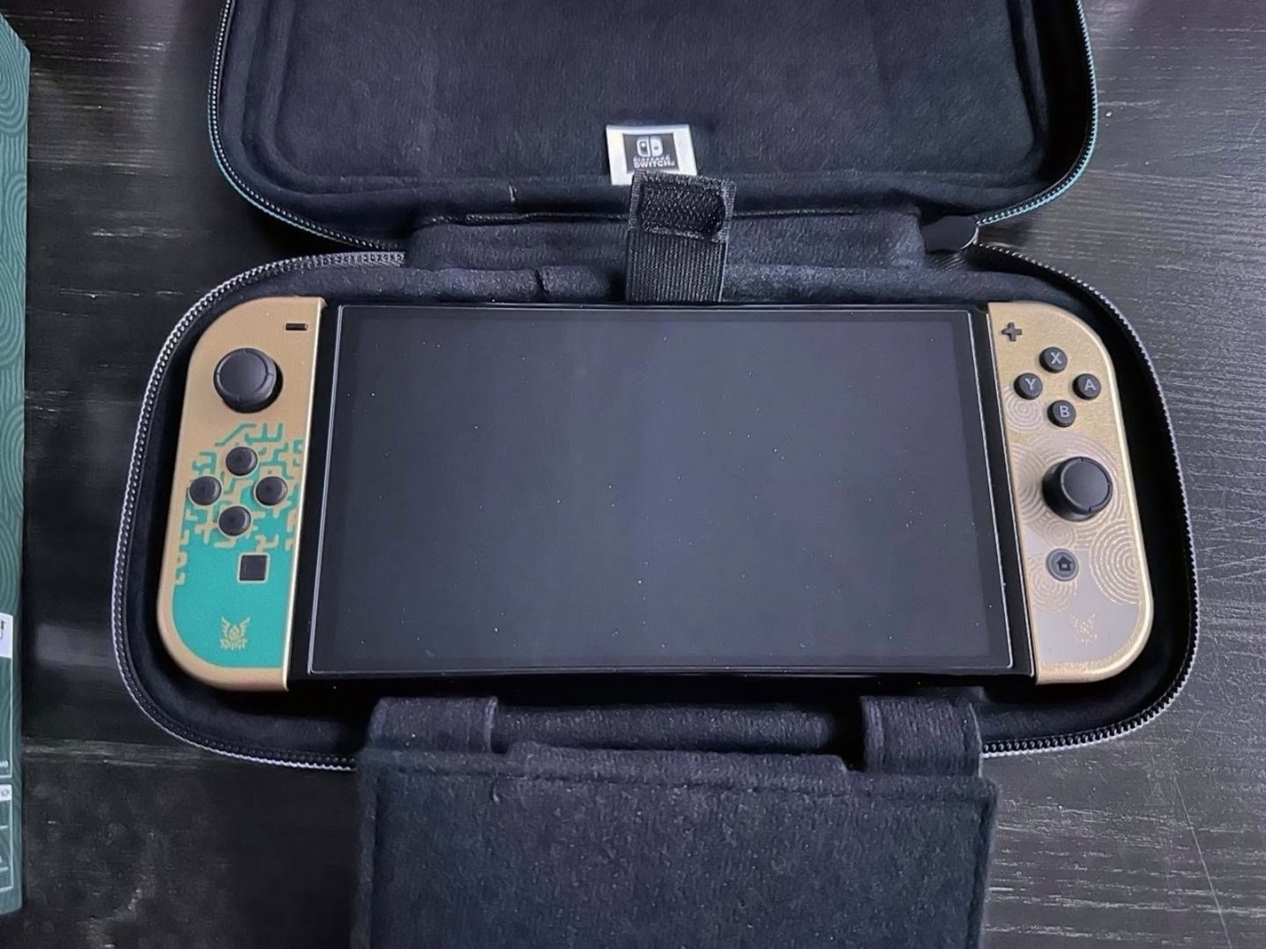 Nintendo Switch OLED The Legend of Zelda - Tears of the Kingdom Bundle 9U63 - Used image 5