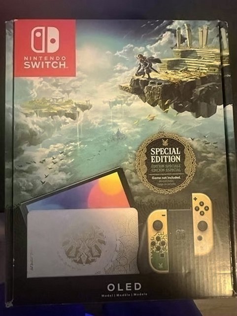 Nintendo Switch OLED Model The Legend of Zelda Tears of the Kingdom Edition - Used image 3