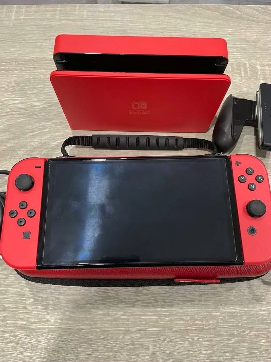 Nintendo Switch OLED Mario Edition Unlocked - Used image 4