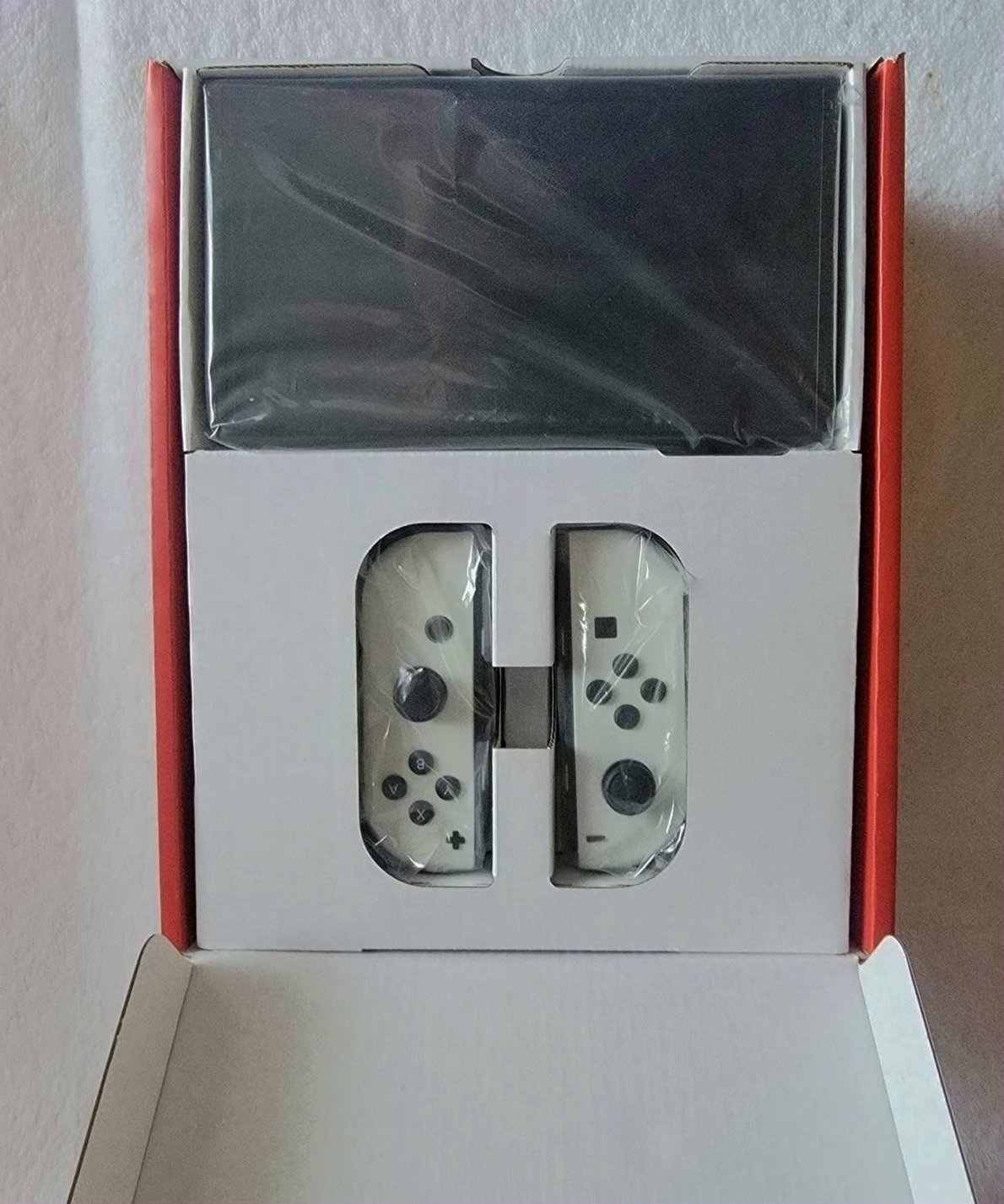 Nintendo Switch OLED 5E22 - Used image 3
