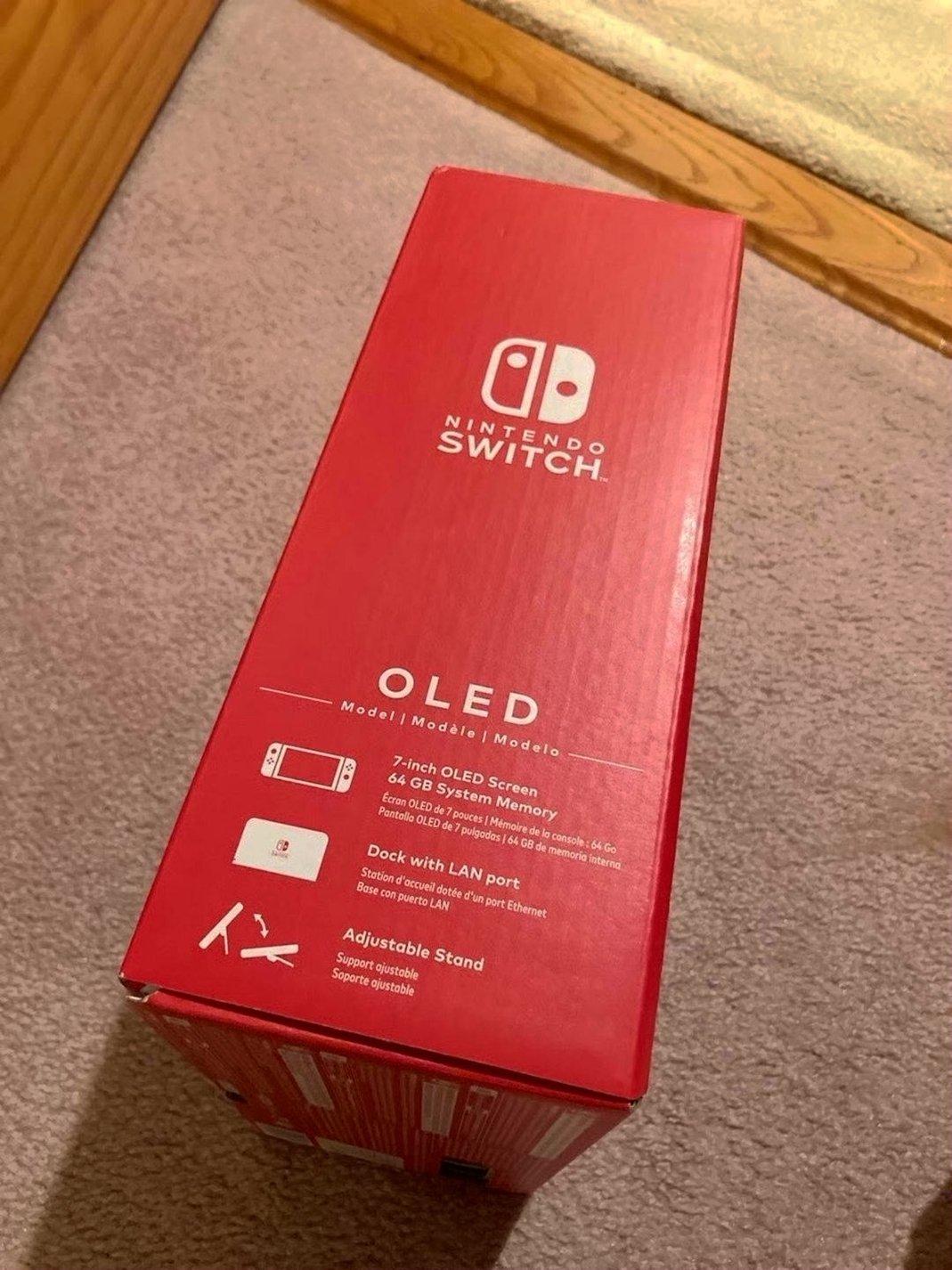 Nintendo Switch OLED 64GB Red and Blue Used image 5