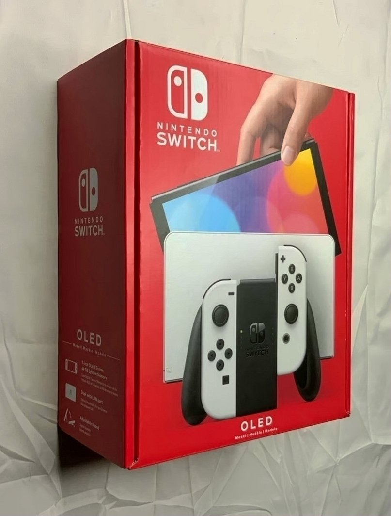 Nintendo Switch OLED White 7J28 Unlocked - Used image 5