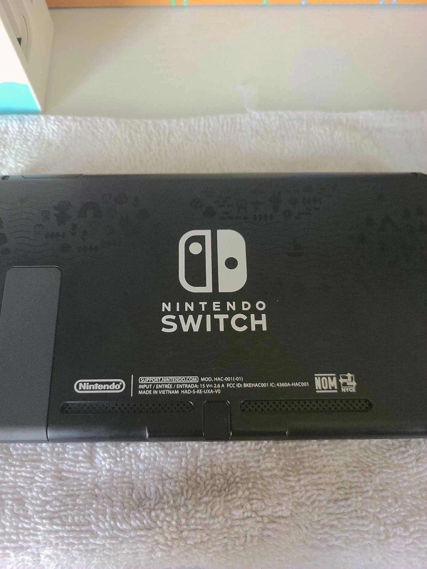 Nintendo Animal Crossing New Horizons Special Edition Switch 8Z73 - Used image 3