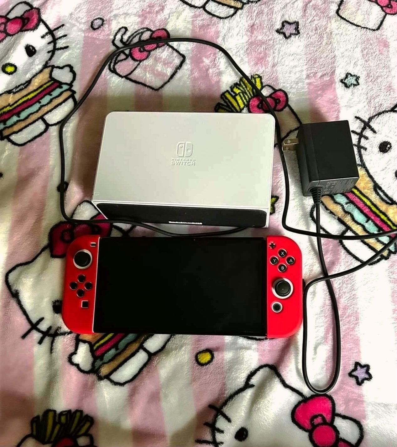 Nintendo Switch OLED Bundle 7Q19 Used