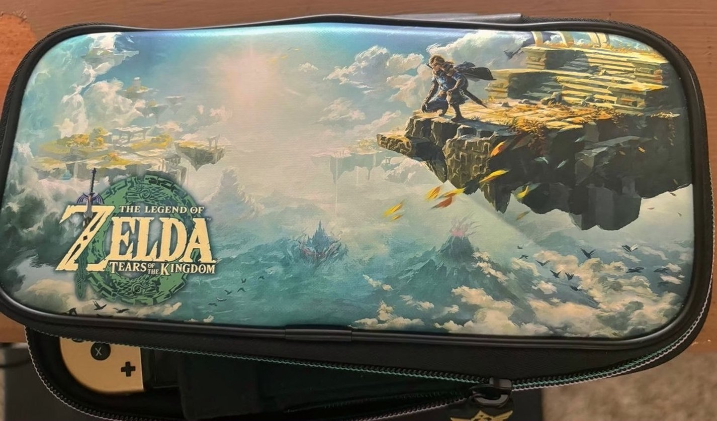 Nintendo Switch OLED Zelda TOTK Edition 2E52 - Used image 5
