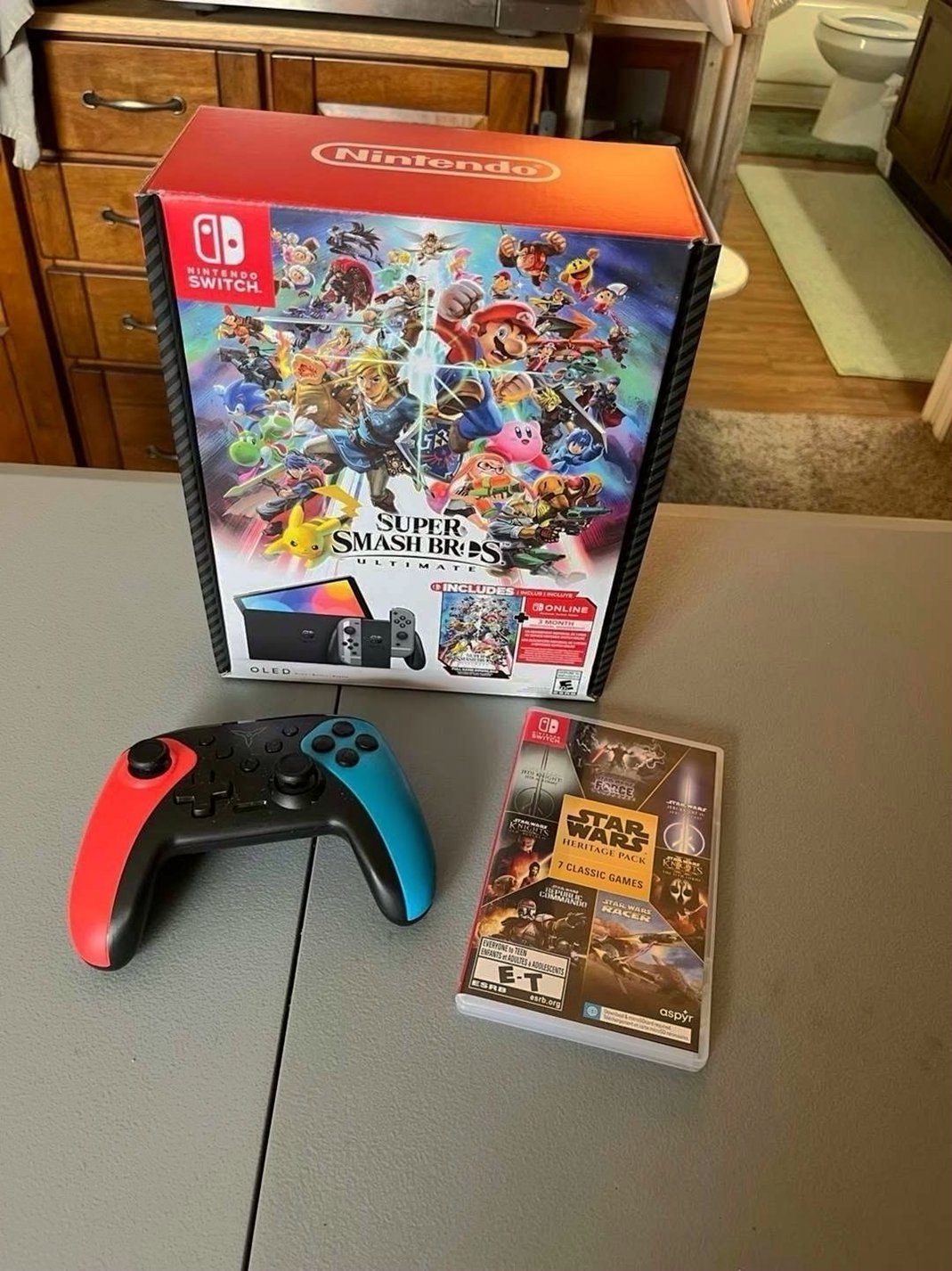 Nintendo Switch OLED 64GB Super Smash Bros Ultimate Bundle - Used image 4