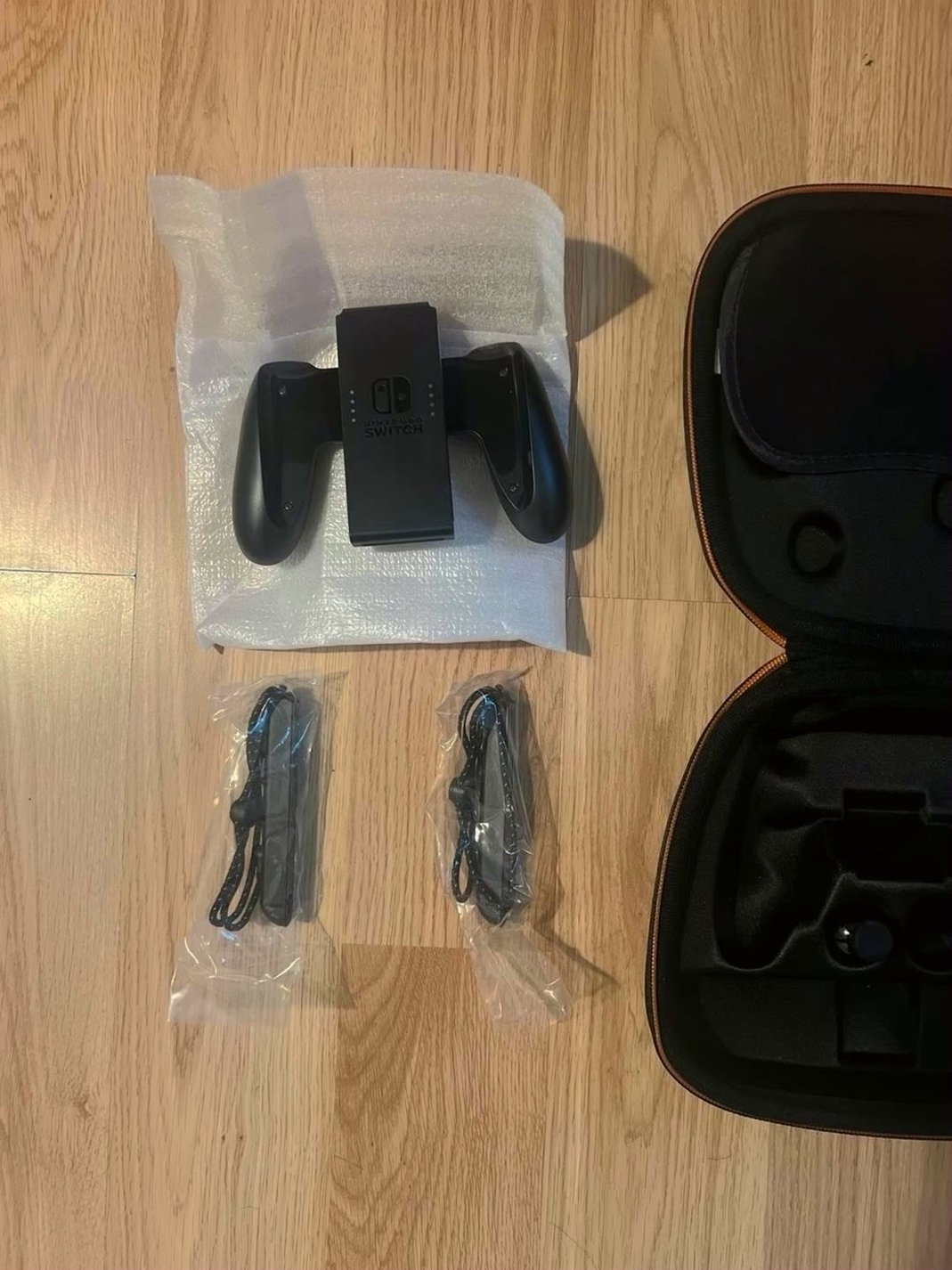 Nintendo Switch OLED 128GB Fusion Bluetooth Controller - Used