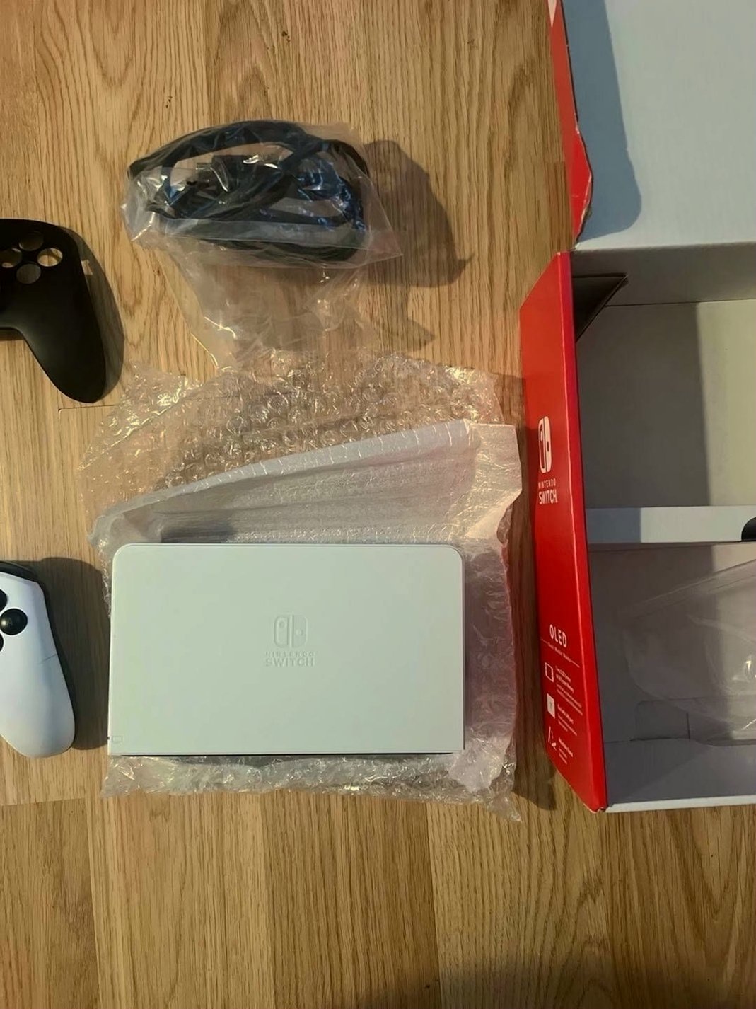 Nintendo Switch OLED 128GB Fusion Bluetooth Controller - Used image 3
