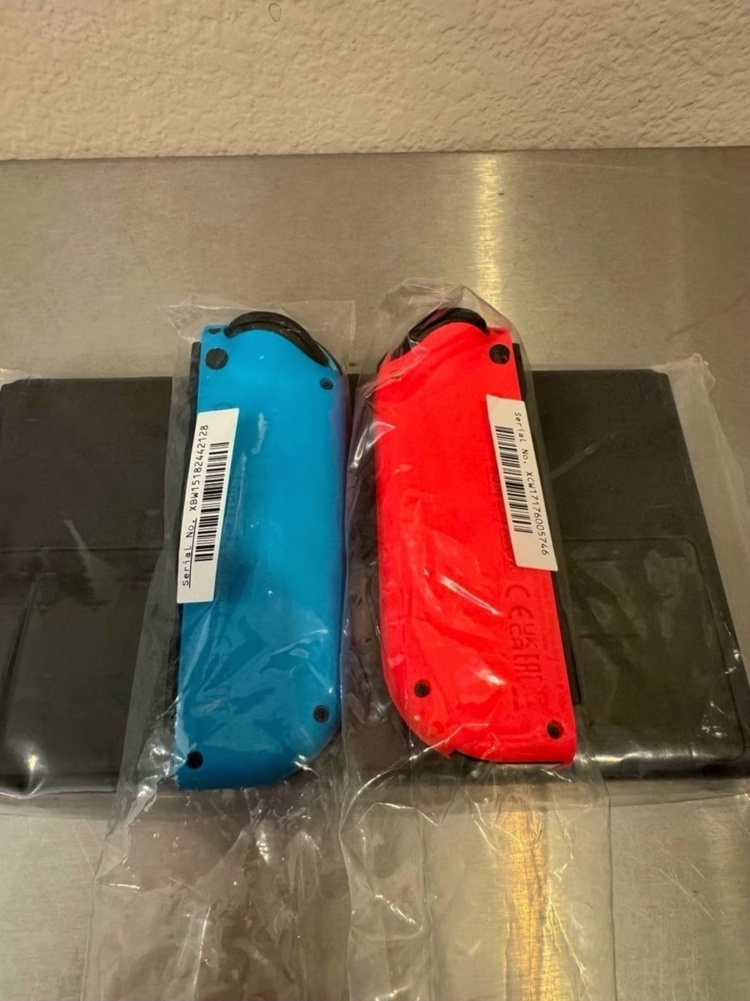 Nintendo Switch OLED 9R79 - Used image 2