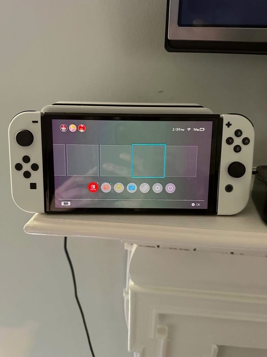 Nintendo Switch OLED 7J23 - Used image 3