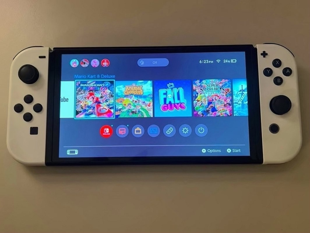Nintendo Switch OLED Model Unlocked - Used image 2