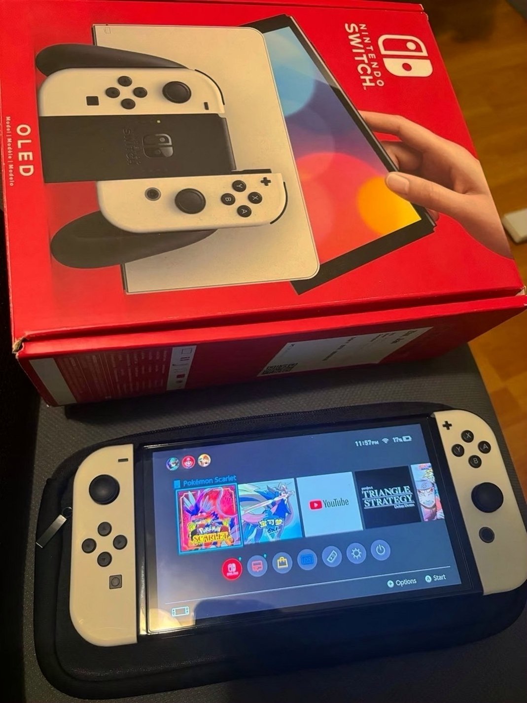 Nintendo Switch OLED 5E87 Used - Unlocked image 3