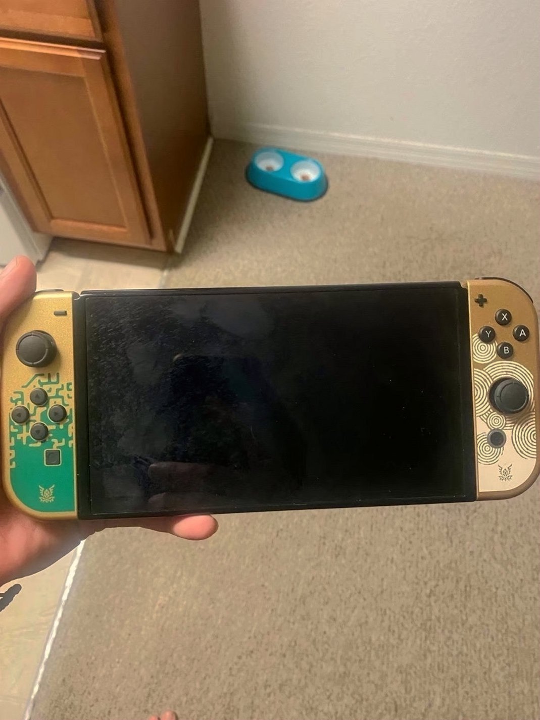 Nintendo Switch OLED 64GB White Unlocked - Used image 3