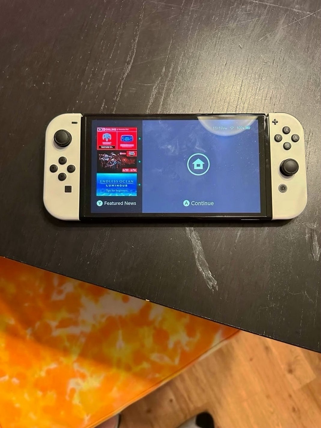 Nintendo Switch OLED 5N73 White Bundle Used image 4