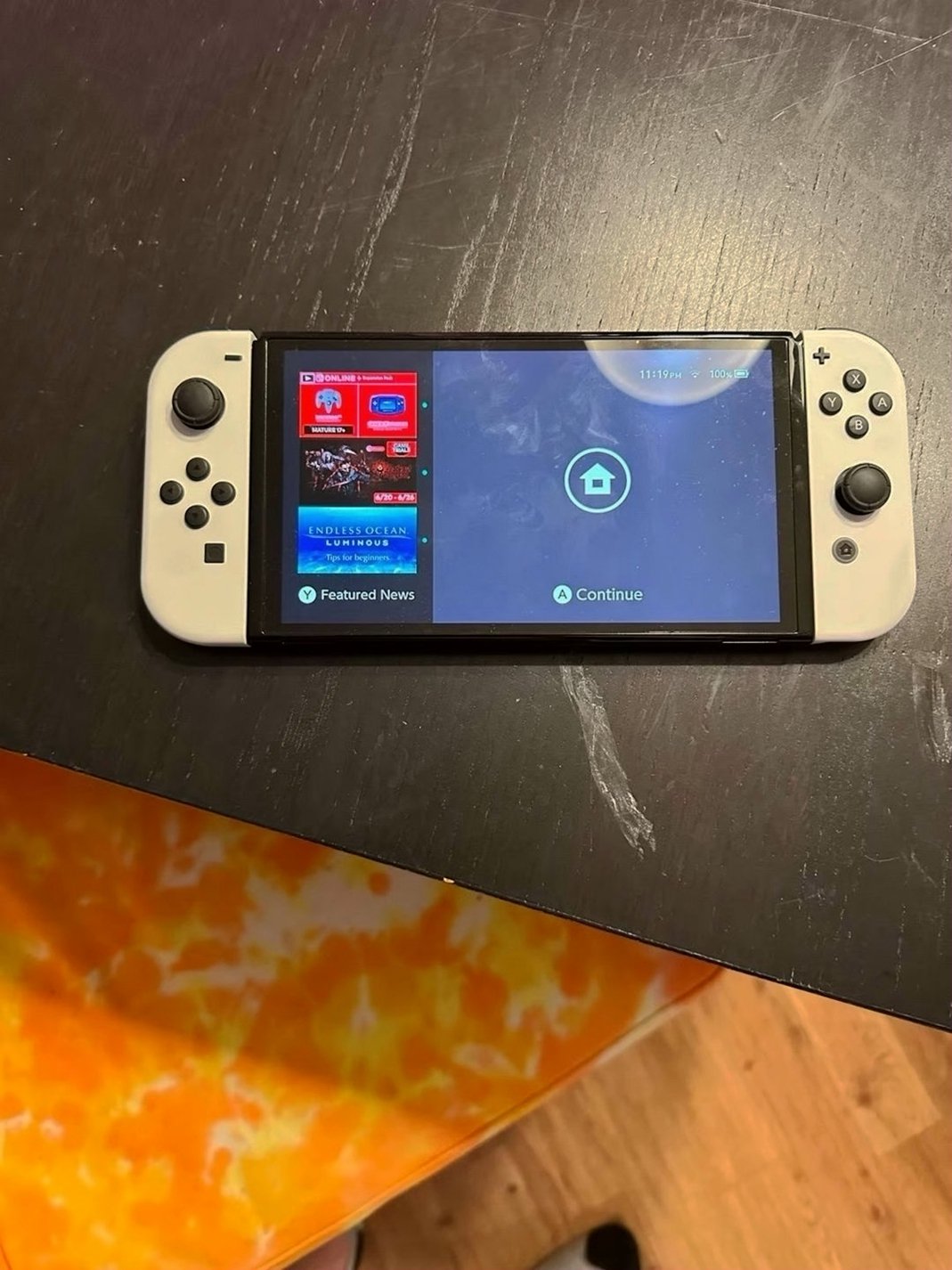 Nintendo Switch OLED 5N73 White Bundle Used image 5