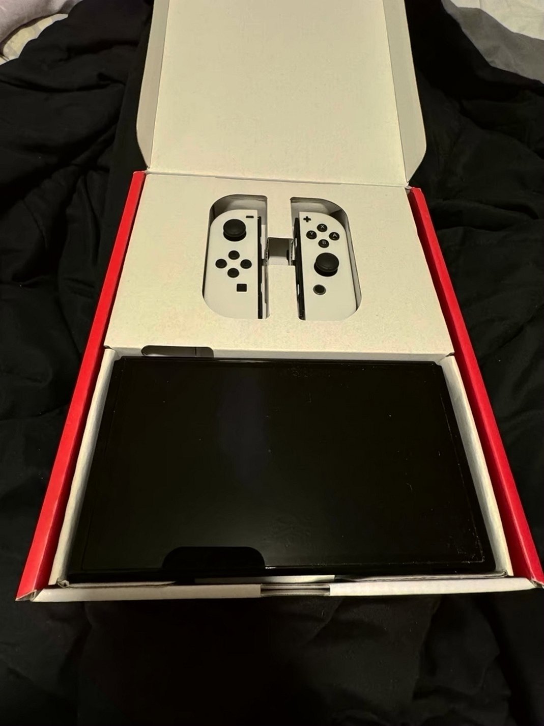 Nintendo Switch OLED 64GB White Unlocked - Used image 2