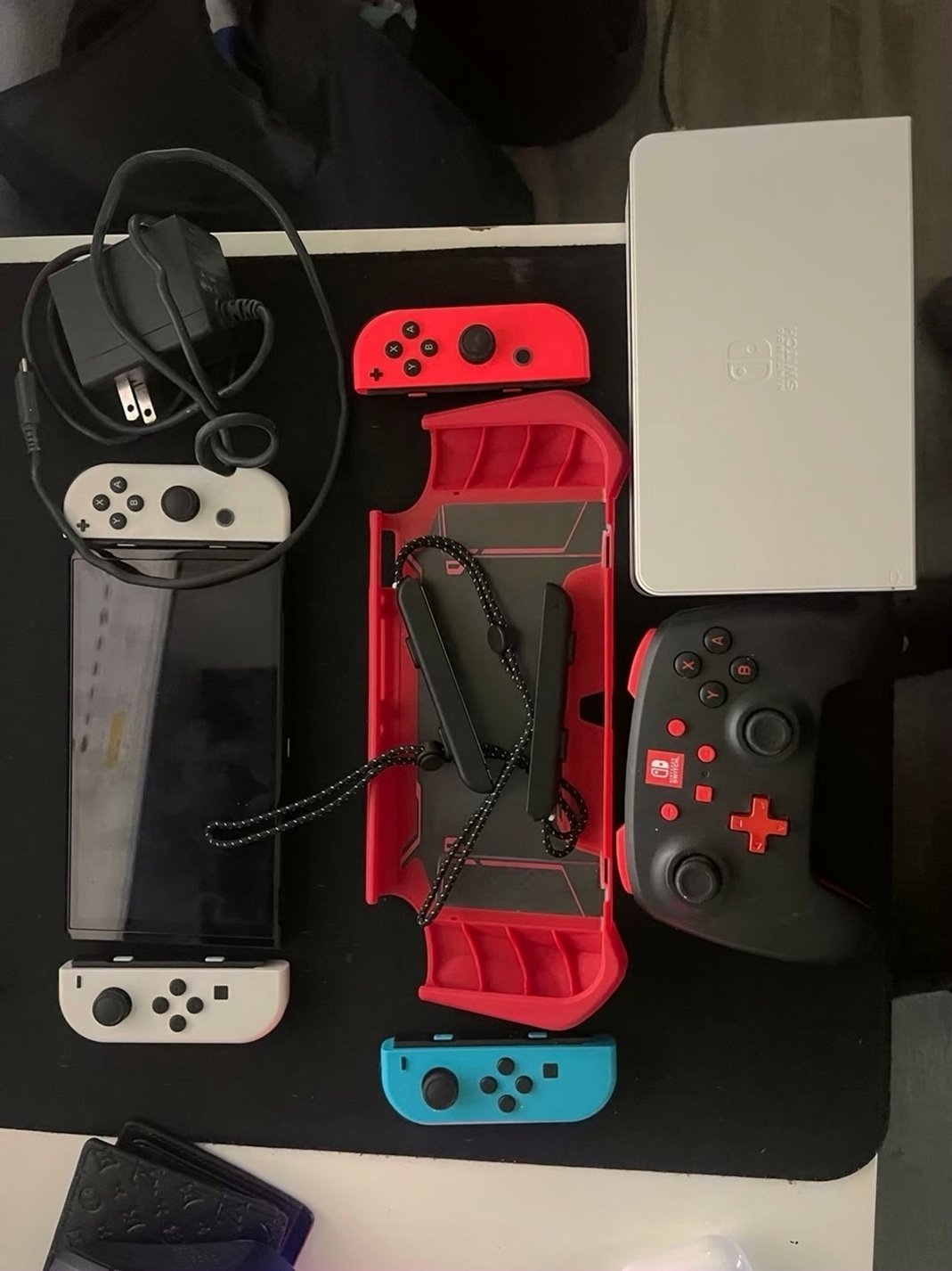 Nintendo Switch OLED 9Q79 - Used