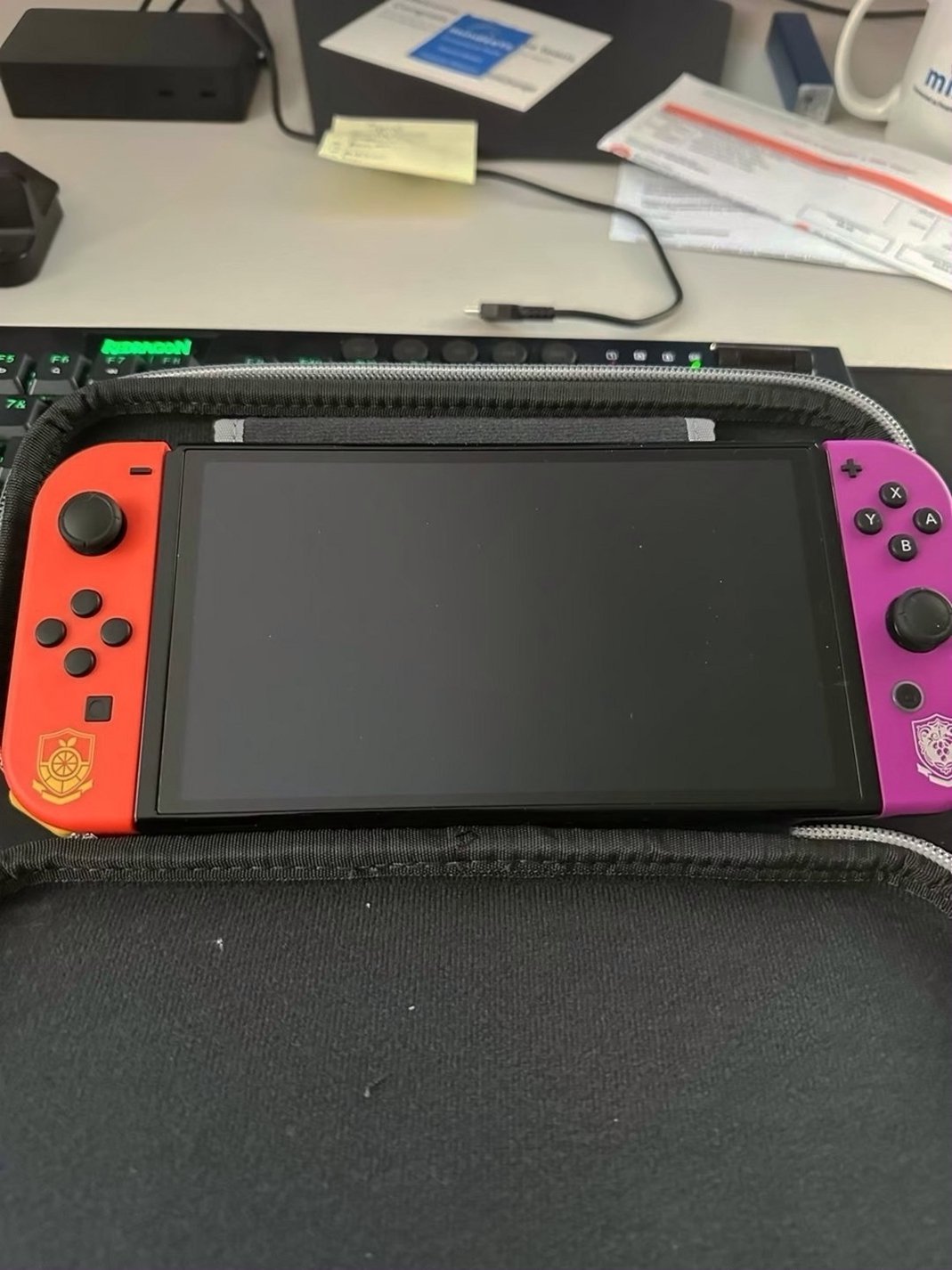 Nintendo Switch OLED Pokémon Scarlet and Violet - Used image 4