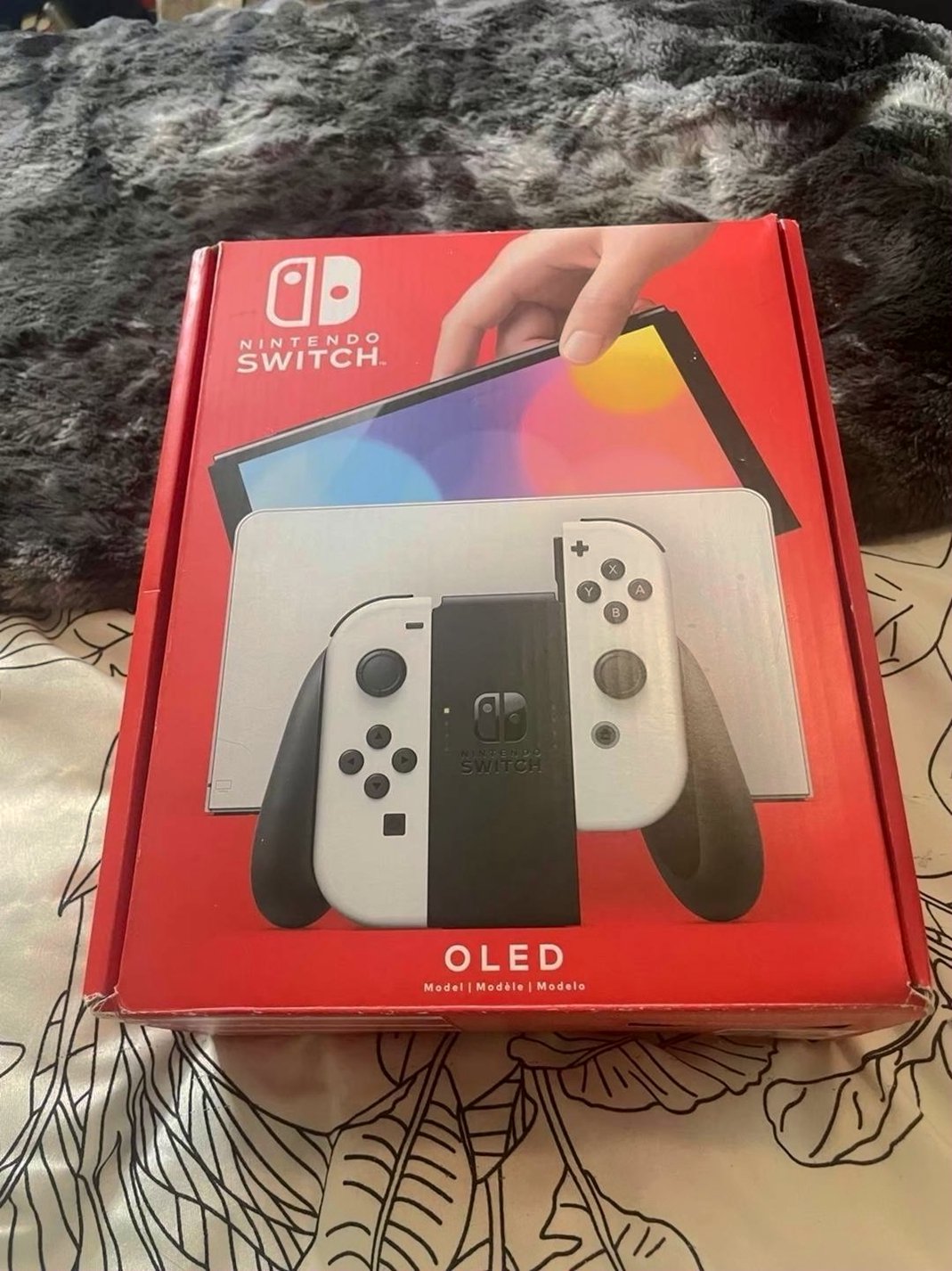 Nintendo Switch OLED 9Q17 Unlocked - Used