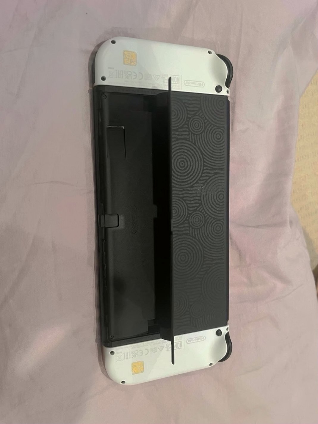 Nintendo Zelda Tears of the Kingdom Switch OLED 6T79 - Used image 3