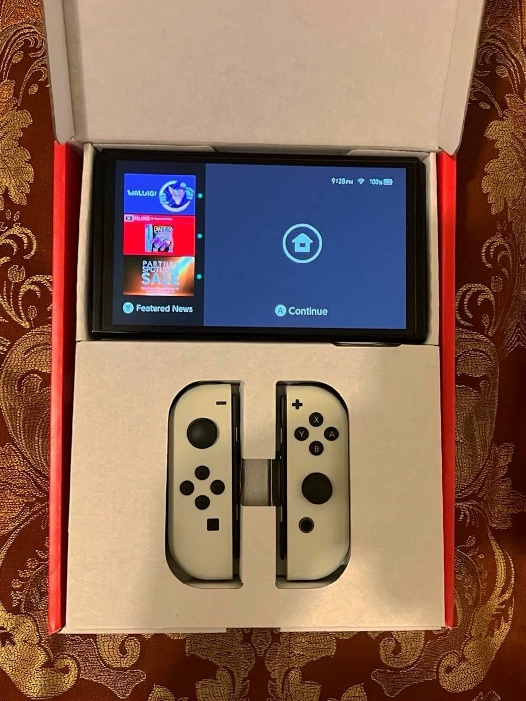 Nintendo Switch OLED 3Z28 Unlocked Used image 2