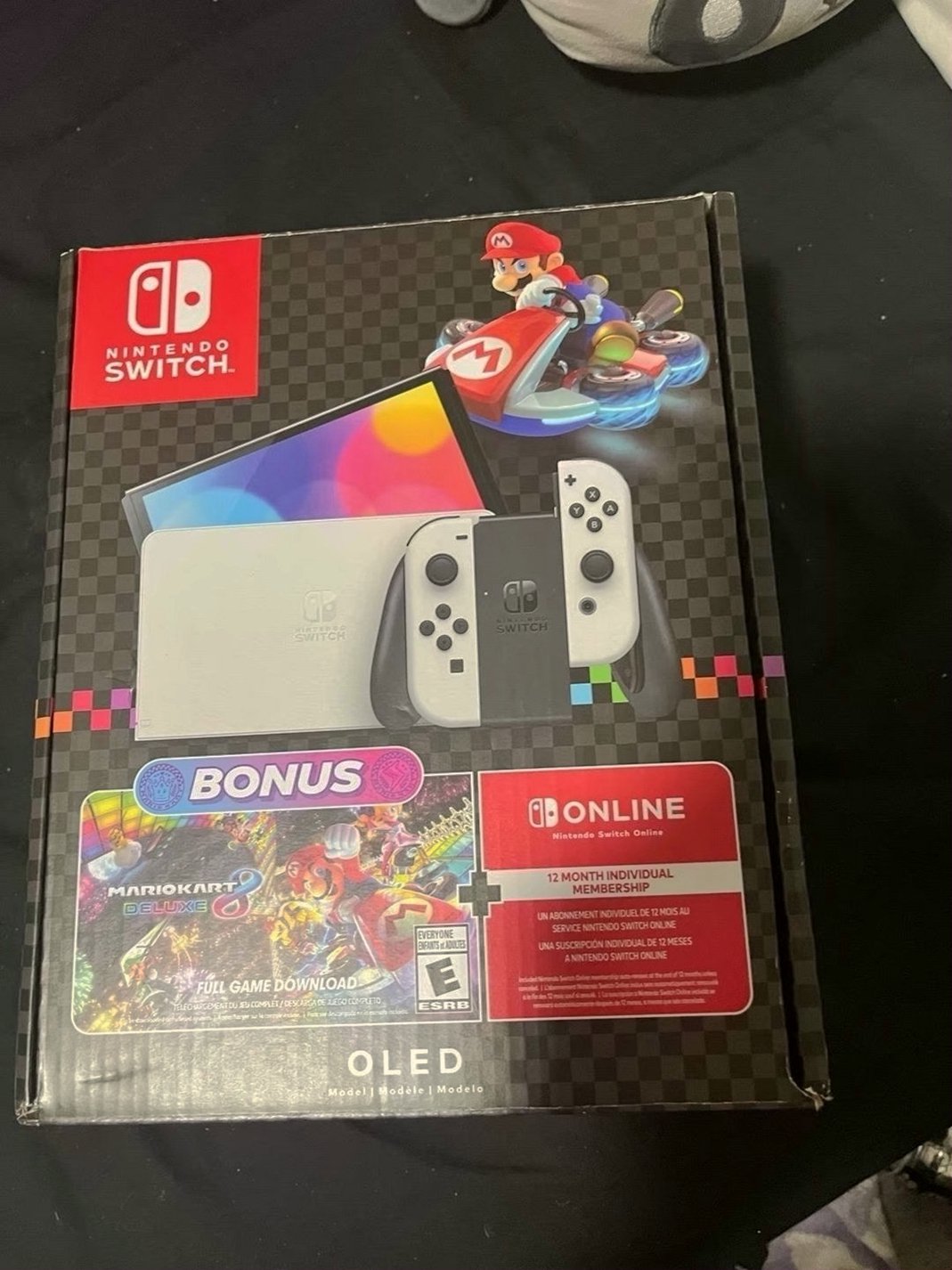 Nintendo Switch OLED Bundle 7S81 Used image 5