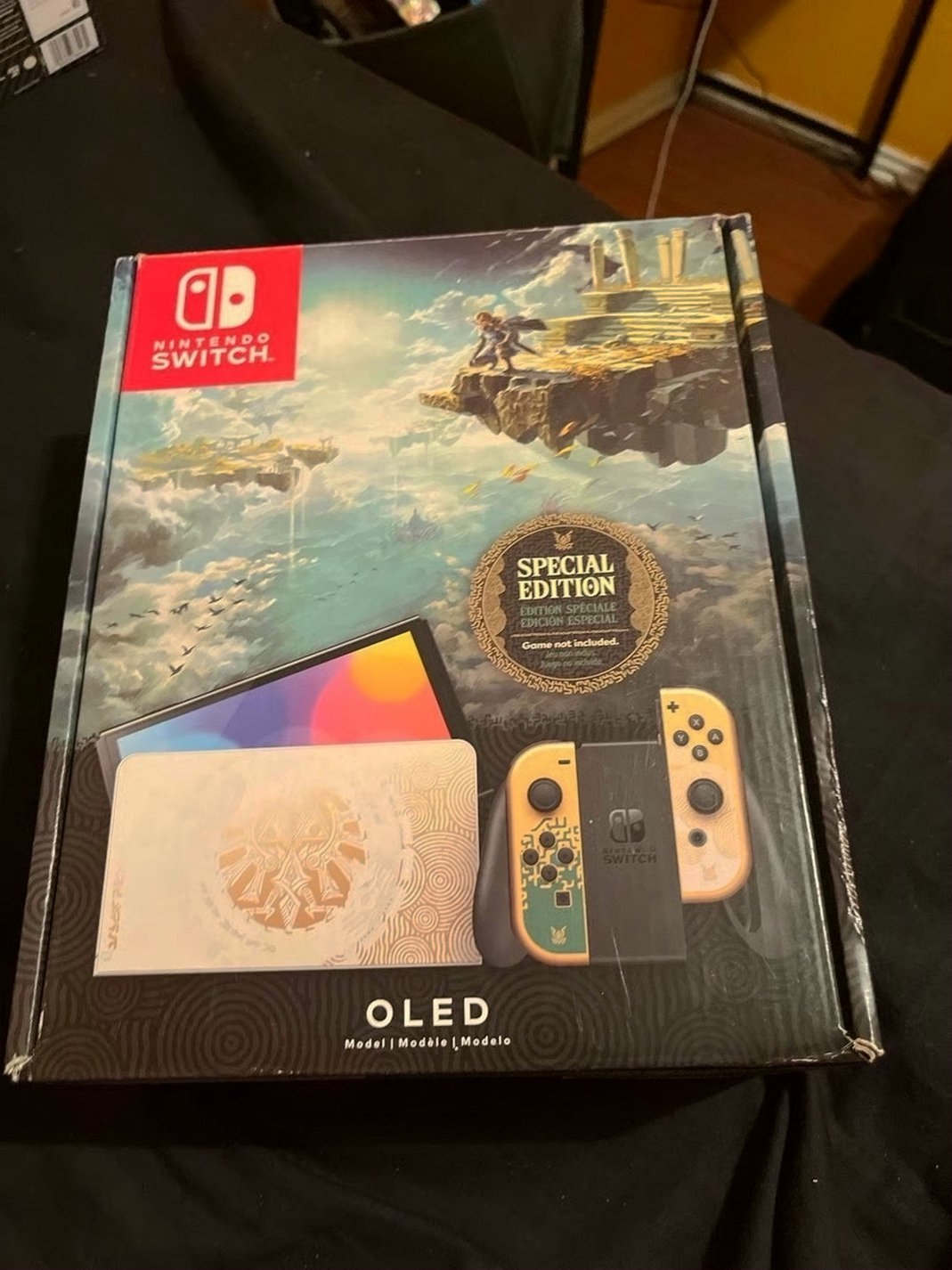Nintendo Zelda Tears of the Kingdom Switch OLED 9S62 - Used