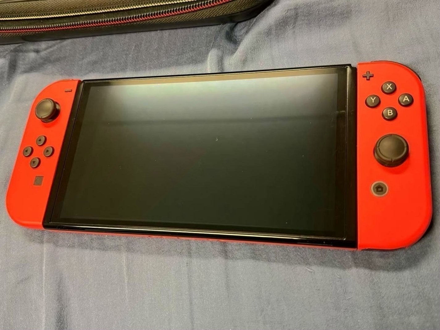 Nintendo Switch OLED Mario Red Edition 5Z22 - Used image 3