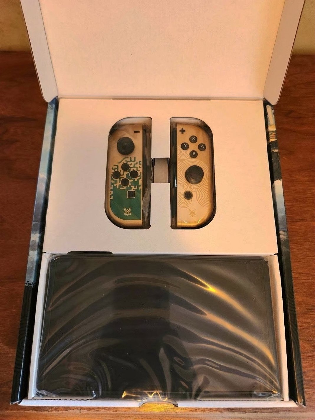 Nintendo Switch OLED Tears of the Kingdom 64GB Blue - Used image 5