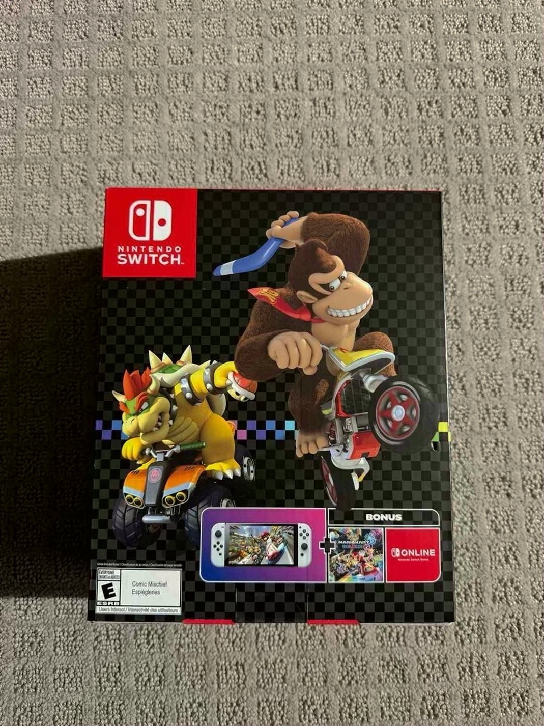 Nintendo Switch OLED Mario Kart 8 Deluxe Unlocked - Used image 2