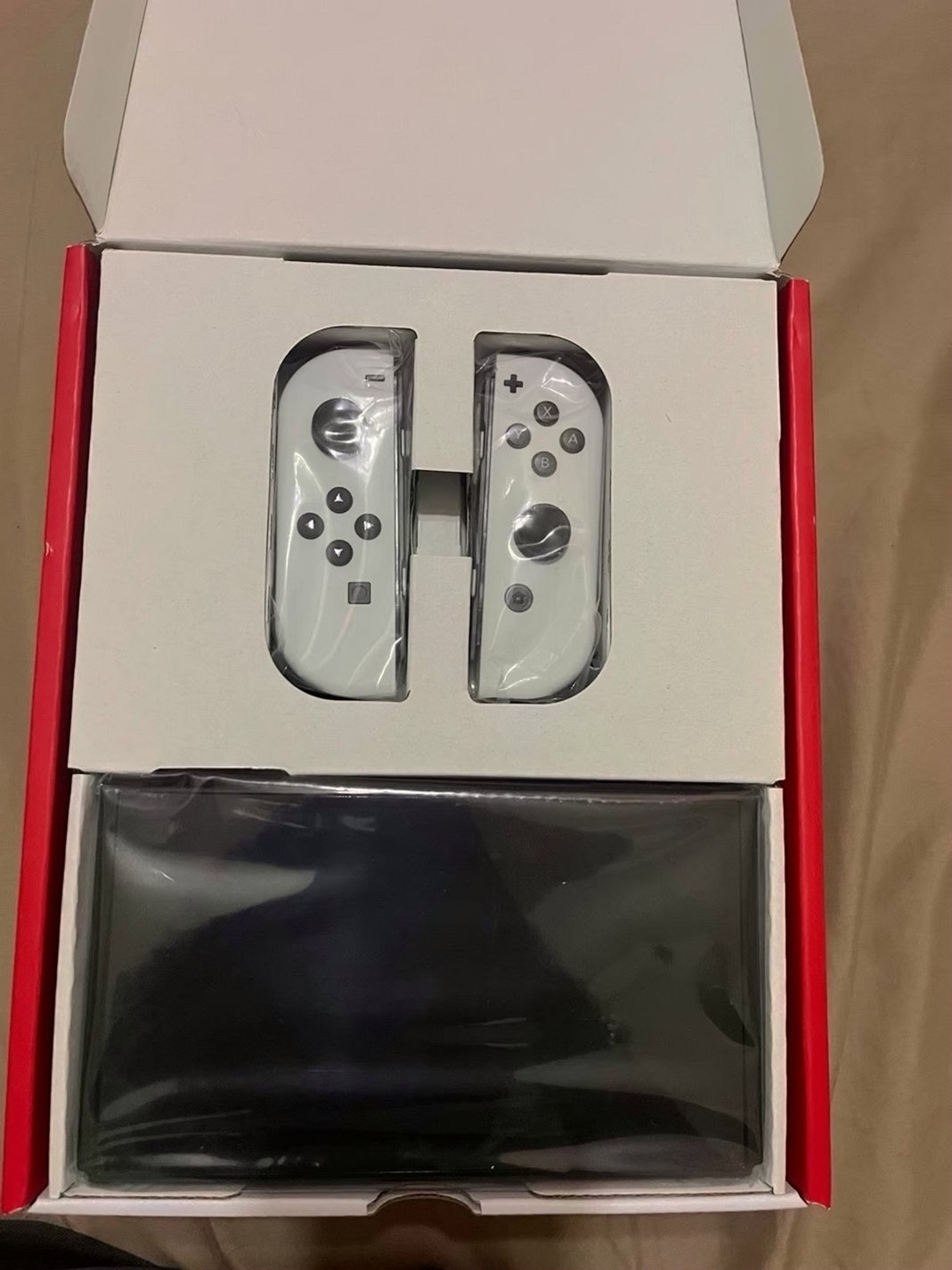 Nintendo Switch OLED 8Z92 White Unlocked - Used image 2