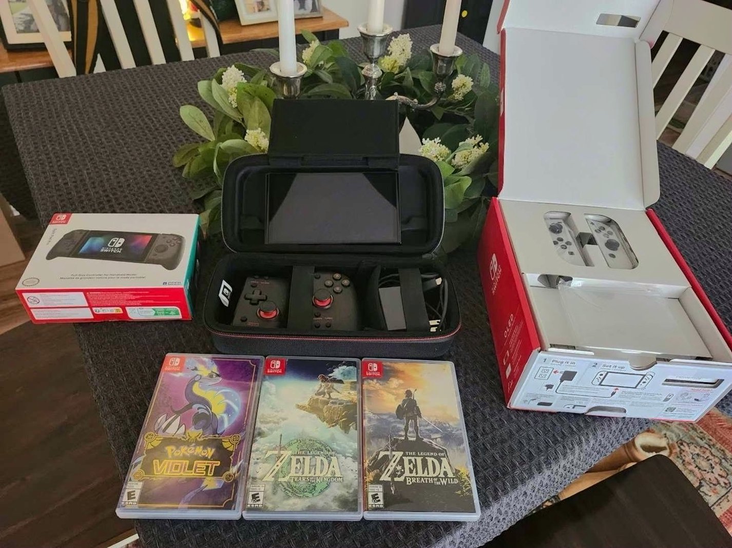 Nintendo Switch OLED New 5W11 - Used