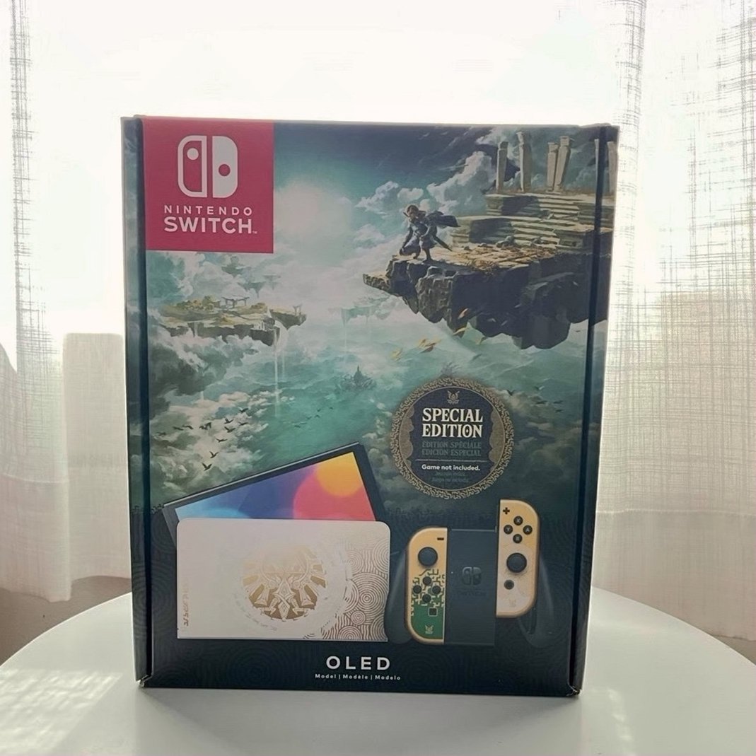 Nintendo Switch OLED Zelda Tears of the Kingdom Unlocked - Used