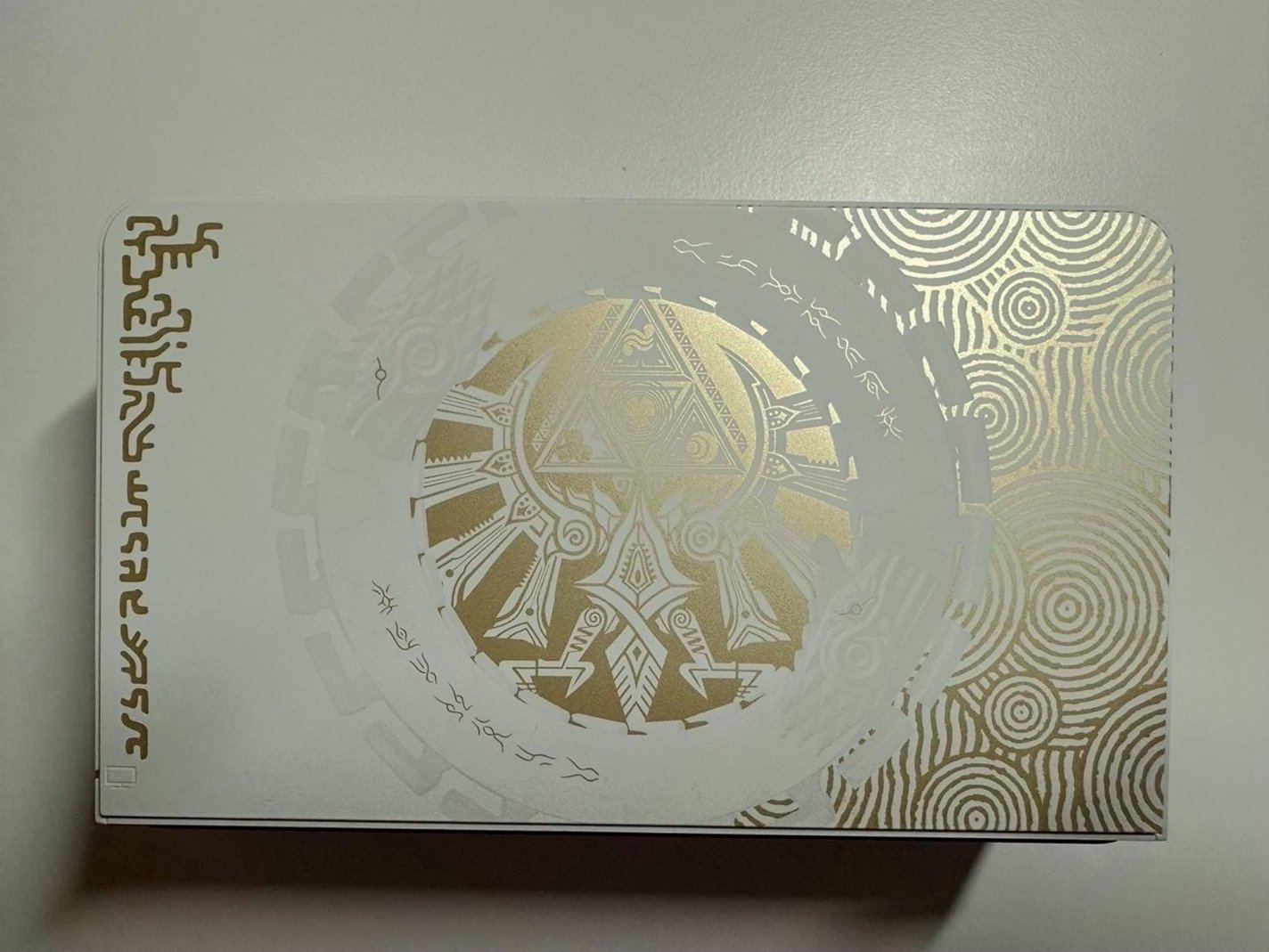 Nintendo Switch OLED Model The Legend of Zelda: Tears of the Kingdom Edition Unlocked - Used image 4