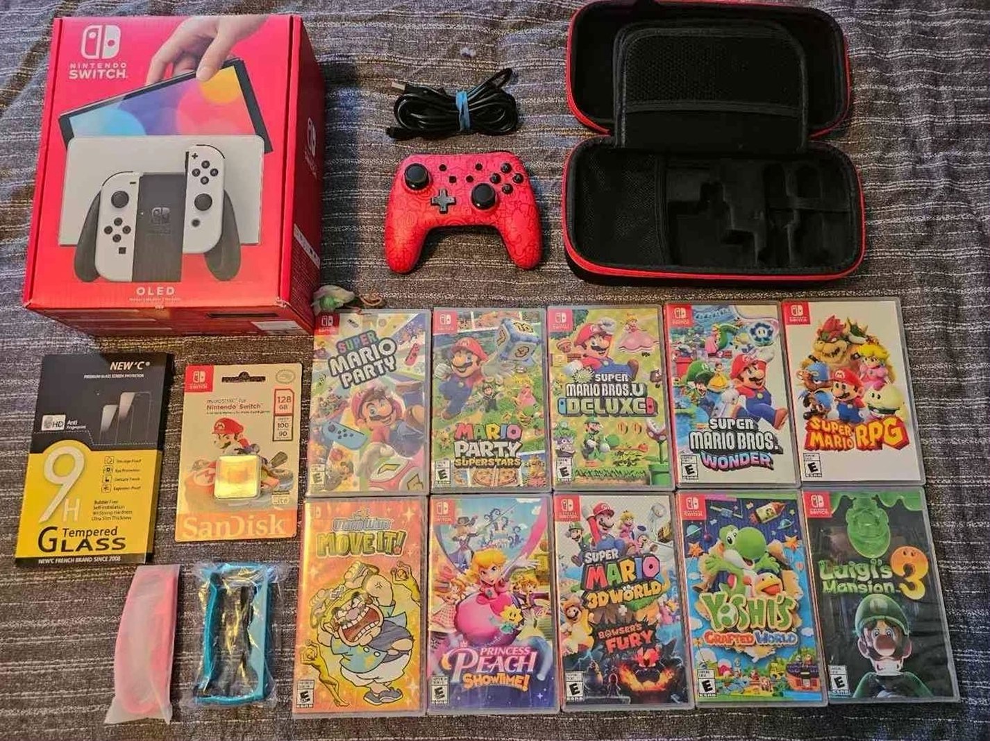 Nintendo Switch OLED White 128GB with 10 Games - Used