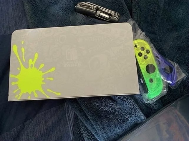 Nintendo Switch 3R56 OLED - Used image 3