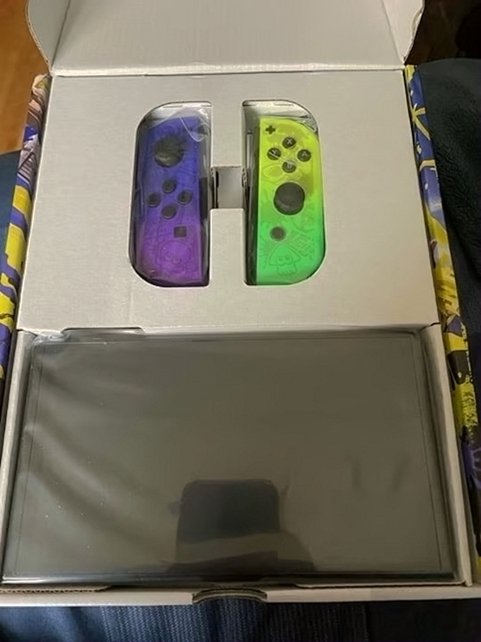 Nintendo Switch 3R56 OLED - Used image 4