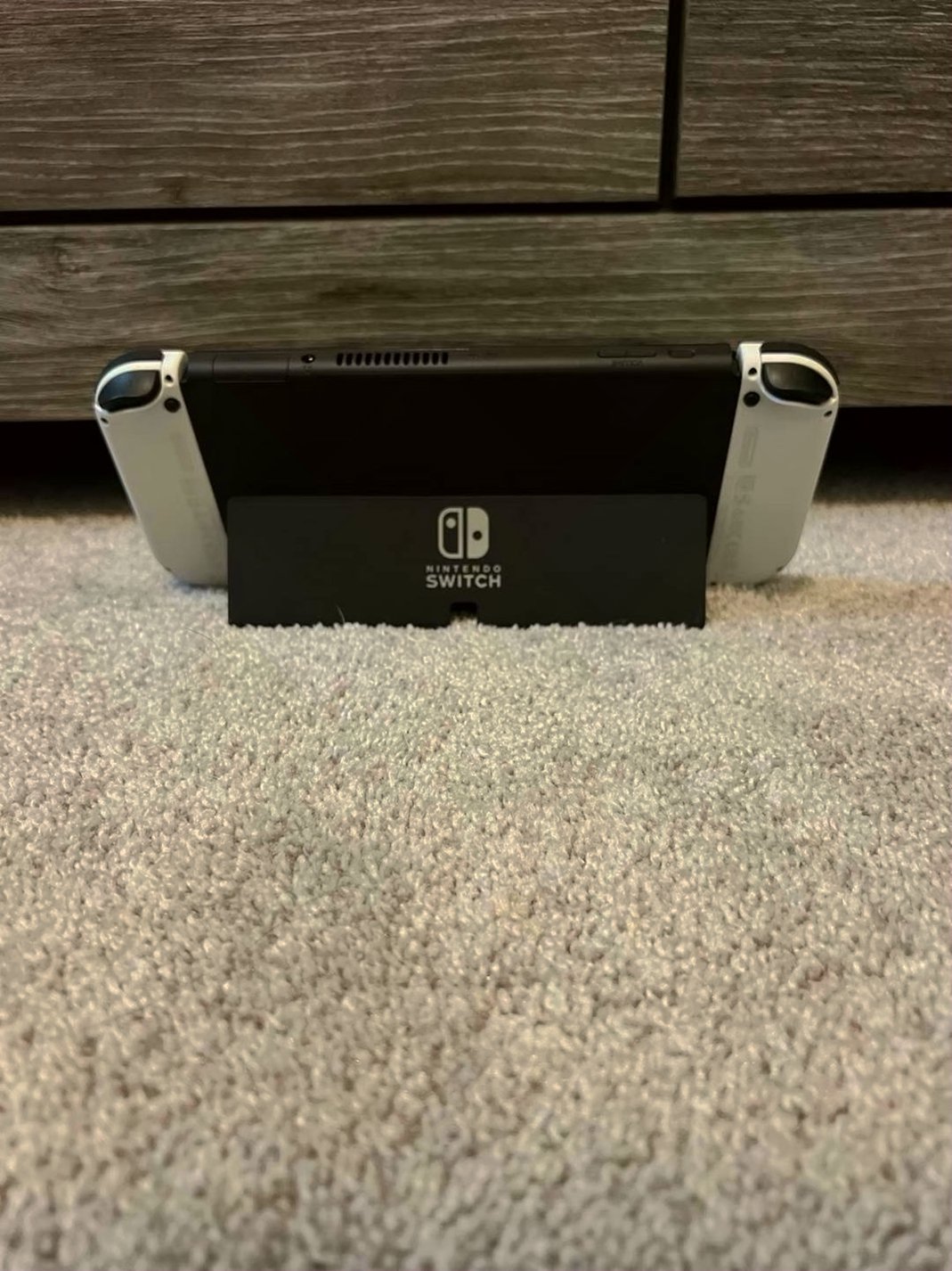Nintendo Switch OLED 5F15 Used image 3