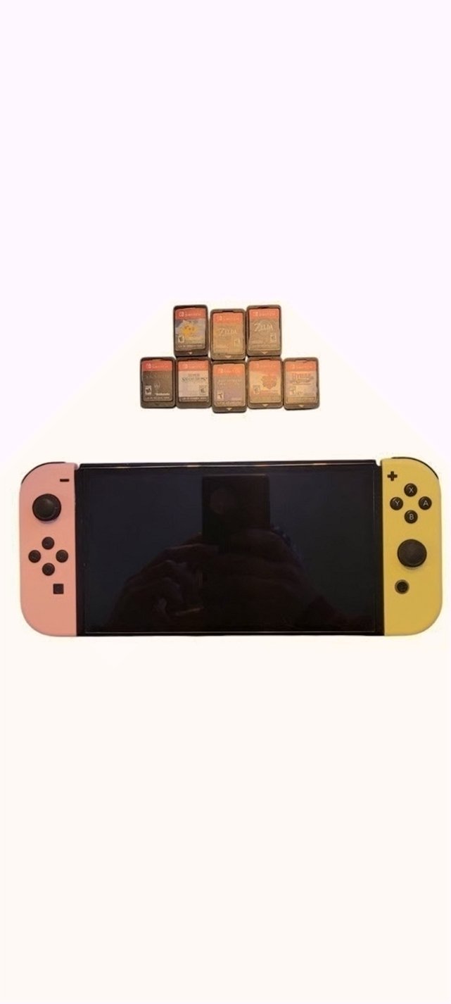 Nintendo Switch OLED 8 Games Bundle Used - No Dock