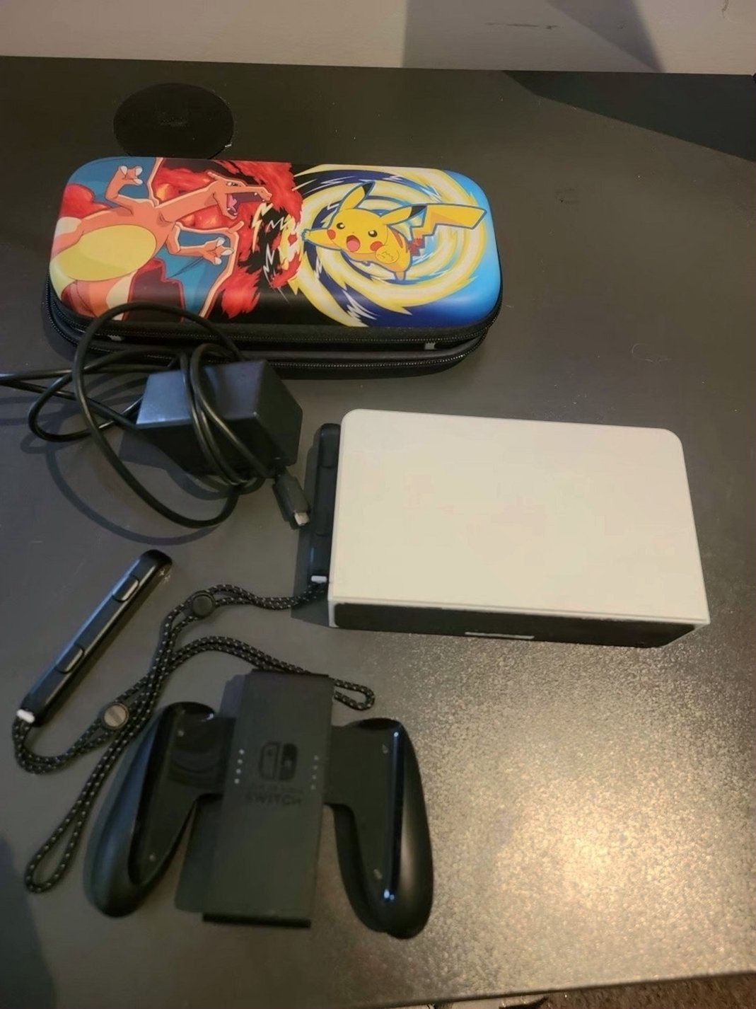 Nintendo Switch OLED Bundle 8D22 - Used image 3