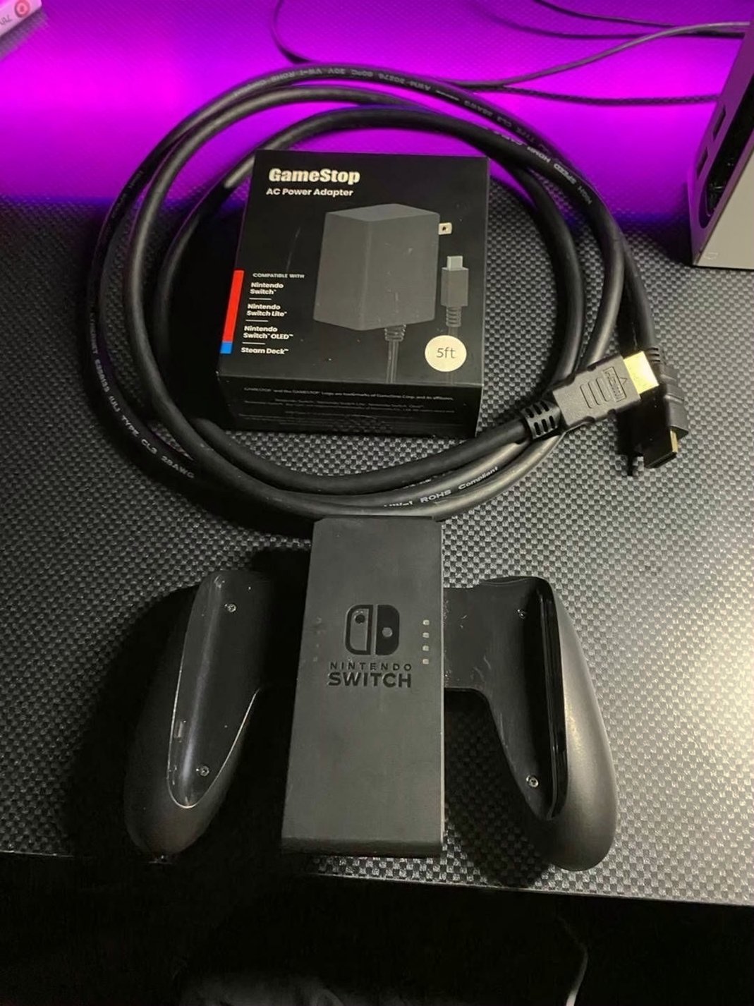 Nintendo Switch OLED 3Y39 Unlocked - Used image 4