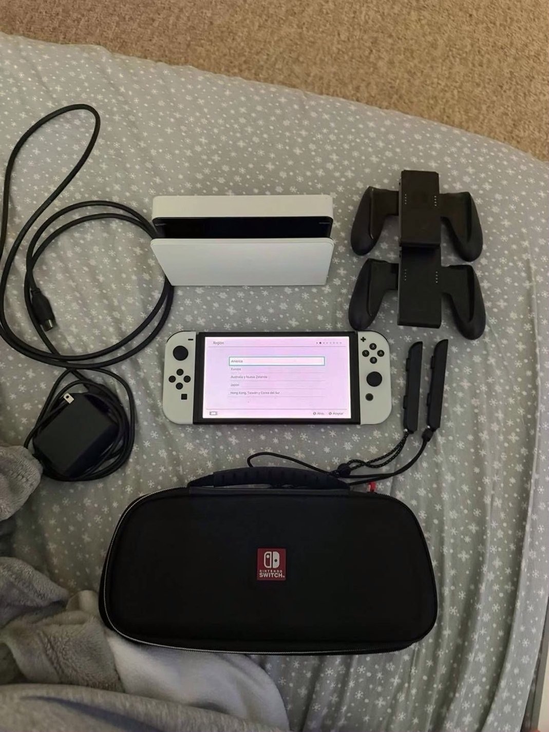 Nintendo Switch OLED 64GB White - Used
