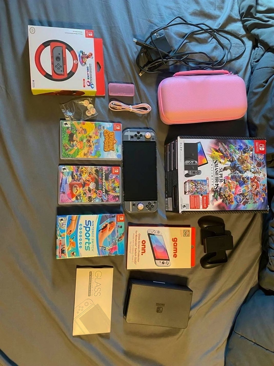 Nintendo Switch OLED Bundle 9X99 64GB Black - Used