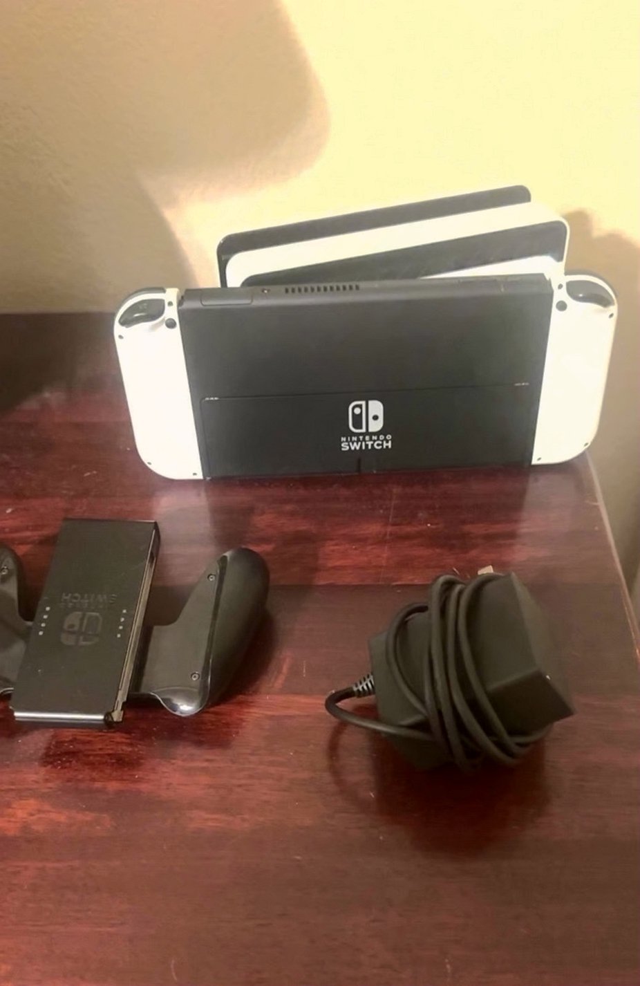 Nintendo OLED Switch Set 8Y39 Used image 3