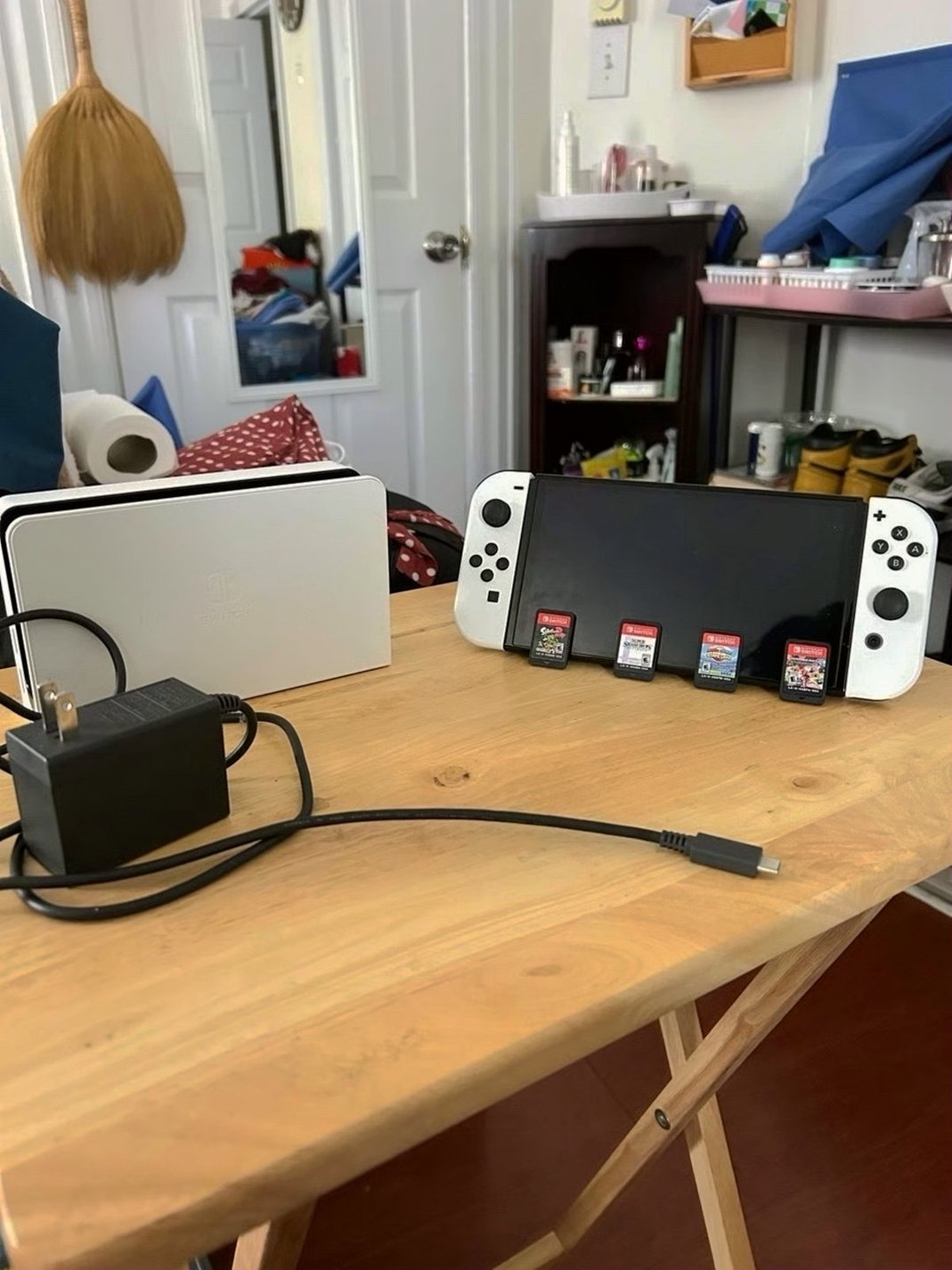 Nintendo Switch OLED with Games 64GB Unlocked - Used